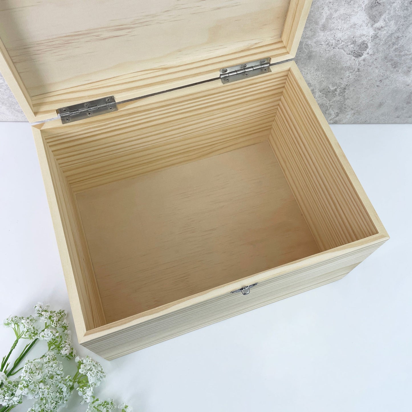 Personalised Pine Wooden Wreath Keepsake Memory Box - 4 Sizes